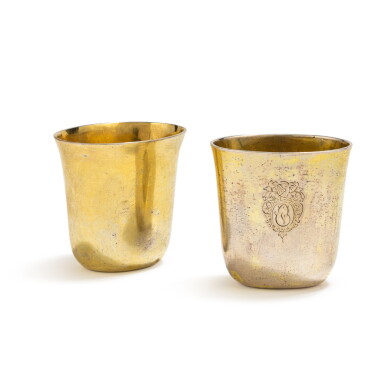View full screen - View 1 of Lot 477. Two flat-bottomed oval silver-gilt beakers, Strasbourg, 1764 | Deux timbales ovales unies à fond plat en vermeil, Strasbourg, 1764.