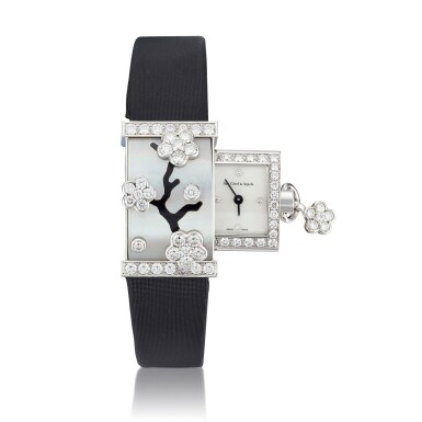 View full screen - View 1 of Lot 1698. 'Secret Miroir des Eaux' Diamond, Mother-of-pearl and Onyx Wristwatch | 梵克雅寶 | 'Secret Miroir des Eaux' 鑽石 配 貝母 及 縞瑪瑙 腕錶.