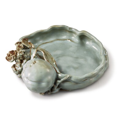 View full screen - View 1 of Lot 34. An extremely rare guan-type 'peach' washer, Seal mark and period of Yongzheng | 清雍正 仿官釉桃式洗 《雍正年製》款.