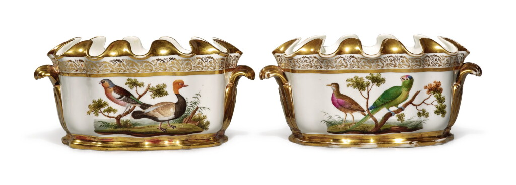 View full screen - View 1 of Lot 271. A PAIR OF PARIS PORCELAIN NAPLES-DECORATED ORNITHOLOGICAL-SUBJECT MONTEITHS, CIRCA 1820.