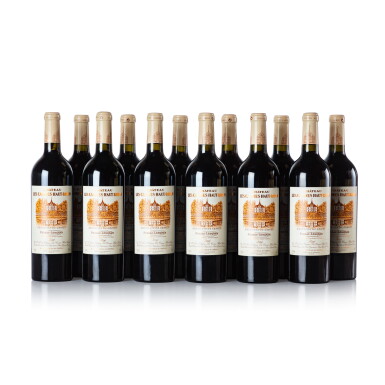 View full screen - View 1 of Lot 1571. Château Les Carmes Haut Brion 2000 (12 BT).