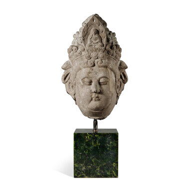 View full screen - View 1 of Lot 727. A stone head of a bodhisattva, Ming dynasty | 明 石雕菩薩首像.