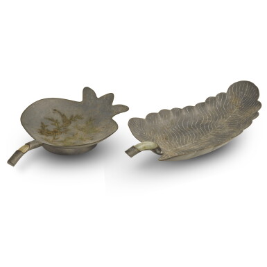 View full screen - View 1 of Lot 147. Two pewter leaf-shape washers, 20th century | 二十世紀 白銅洗一組兩件.
