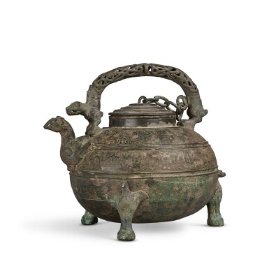 View full screen - View 1 of Lot 15. An archaic bronze wine vessel and cover (He), Eastern Zhou dynasty, Warring States period | 東周 戰國 青銅獸紋盉.