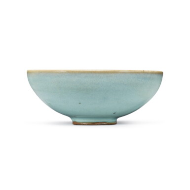 View full screen - View 1 of Lot 194. A sky-blue glazed 'Jun' bowl, Jin dynasty | 金 鈞窰天藍釉盌.