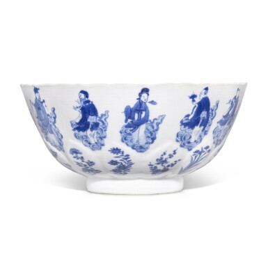 View full screen - View 1 of Lot 562. A blue and white 'immortals' bowl, Qing dynasty, Kangxi period | 清康熙 青花群仙圖蓮式盌.