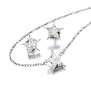 View full screen - View 1 of Lot 229. Diamond necklace and earrings | Collana e orecchini in diamanti .