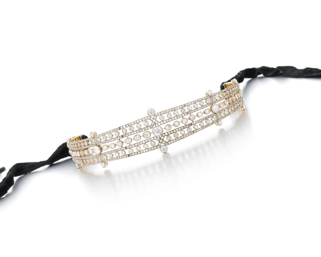 View full screen - View 1 of Lot 23. Diamond Bandeau | Bandeau in diamanti.