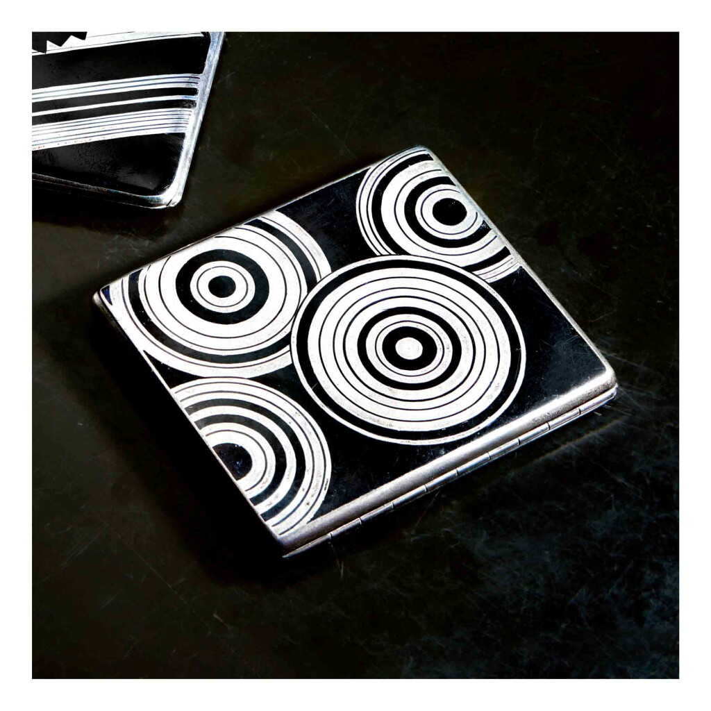 View full screen - View 1 of Lot 152. Cigarette Case.