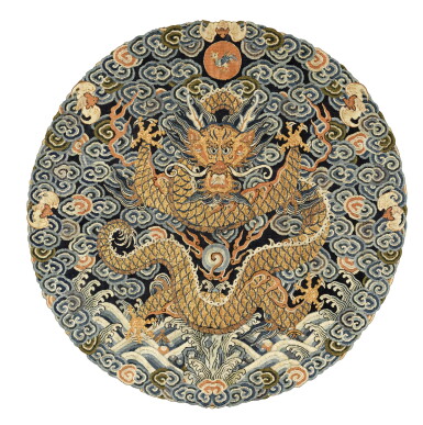View full screen - View 1 of Lot 115. A SILK KESI 'DRAGON' ROUNDEL QING DYNASTY, 18TH CENTURY | 清十八世紀 緙絲雲龍戲珠紋補子.