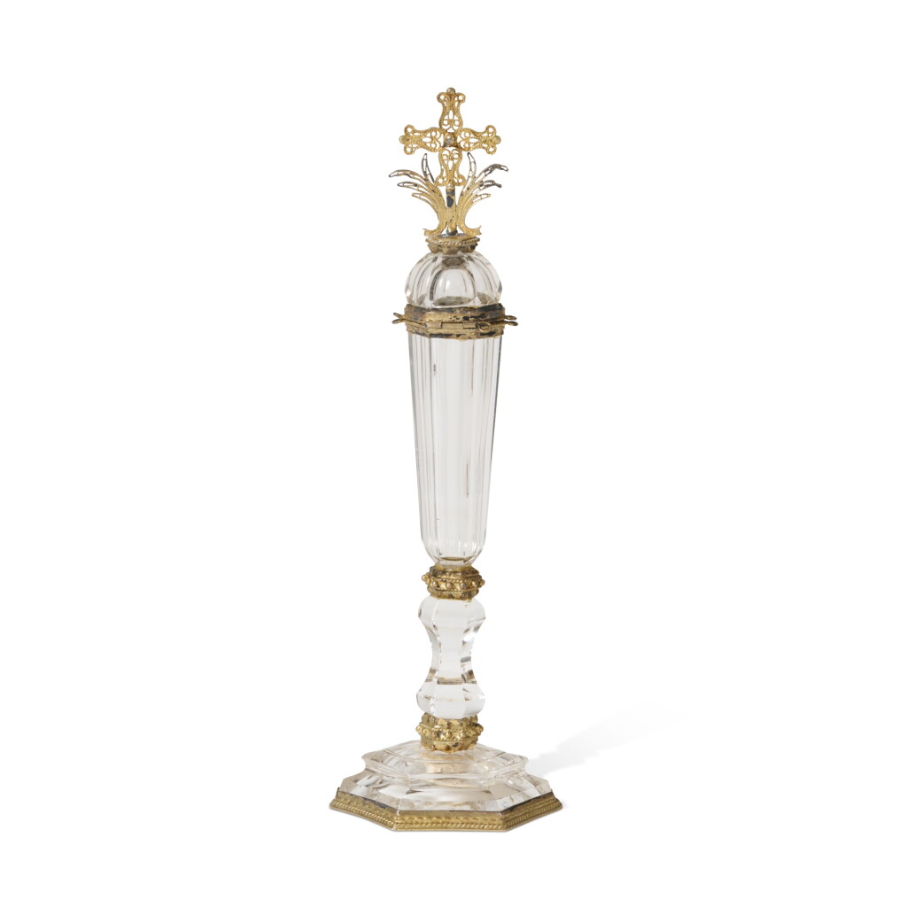 全螢幕檢視 - 查看1053A silver-gilt mounted rock crystal reliquary, probably Italian, early 18th century的1