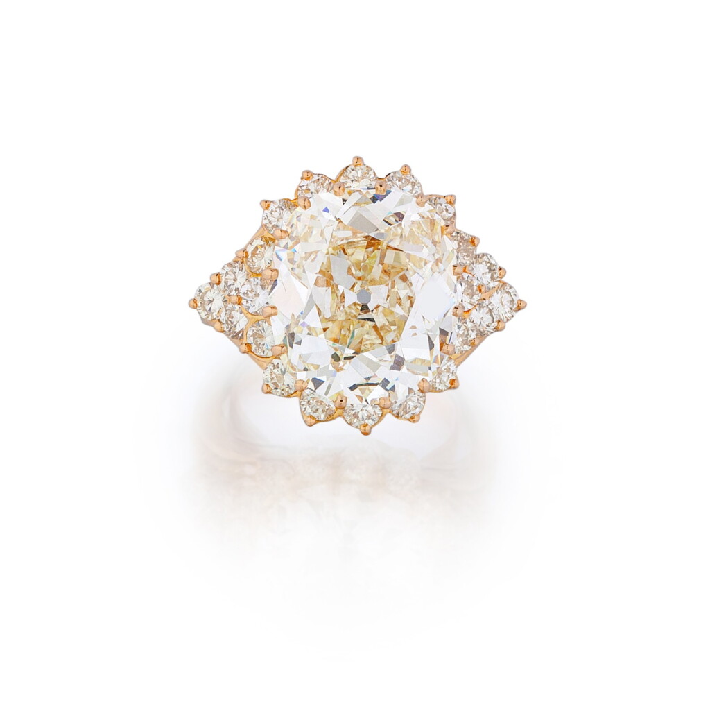 View full screen - View 1 of Lot 26. Bague diamant | Diamond ring.