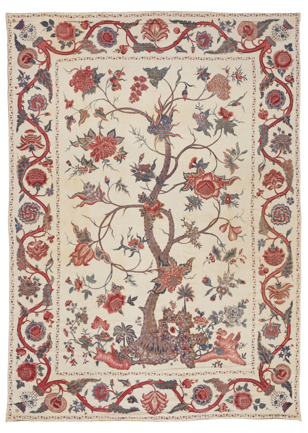 Voir en plein écran - Voir 1 du lot 59. A large cotton palampore, India, Coromandel coast, 18th century.