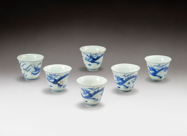 View full screen - View 1 of Lot 149. A group of six blue and white 'dragon' wine cups, Transitional period | 明末清初 青花龍紋小盃一組六件.