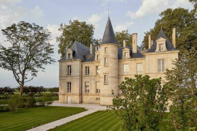 View full screen - View 1 of Lot 402. Château Pichon Longueville, Lalande 2017 (12 BT).