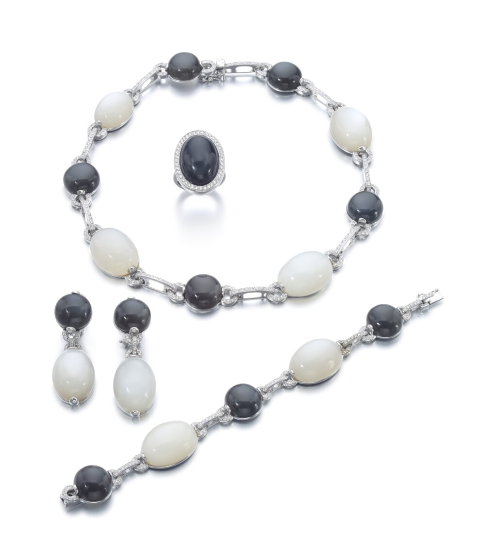 View full screen - View 1 of Lot 43. MOONSTONE AND DIAMOND PARURE.
