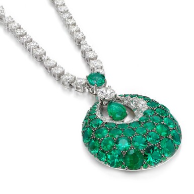 View full screen - View 1 of Lot 187. Emerald and diamond necklace, 'Bombé Classic'.
