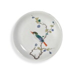 A famille-verte 'bird' dish, Qing dynasty, Kangxi period | 清康熙 五彩喜上眉梢紋盤 及 伊萬里式盤一組兩件