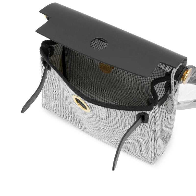 Cover image 0