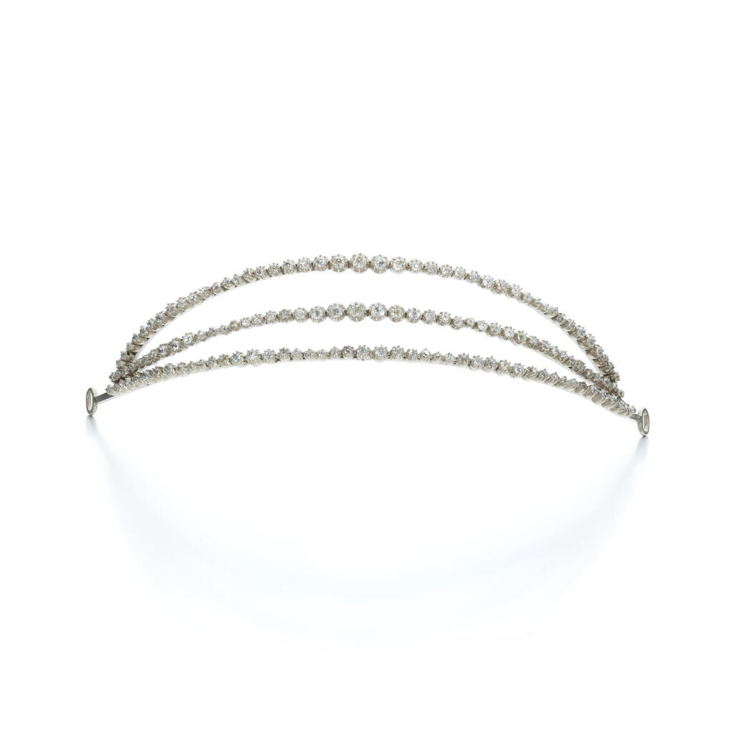 View full screen - View 1 of Lot 1140. Diamond bandeau.