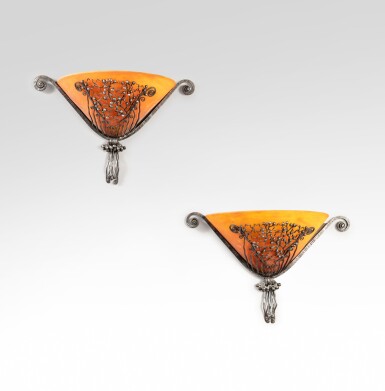 View full screen - View 1 of Lot 95. Paire d'appliques.
