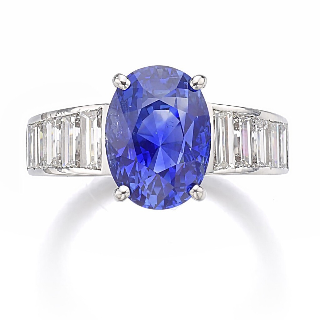 View full screen - View 1 of Lot 552. SAPPHIRE AND DIAMOND RING.