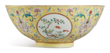 View full screen - View 1 of Lot 1152. A YELLOW-GROUND FAMILLE-ROSE 'MEDALLION' BOWL, REPUBLIC PERIOD.