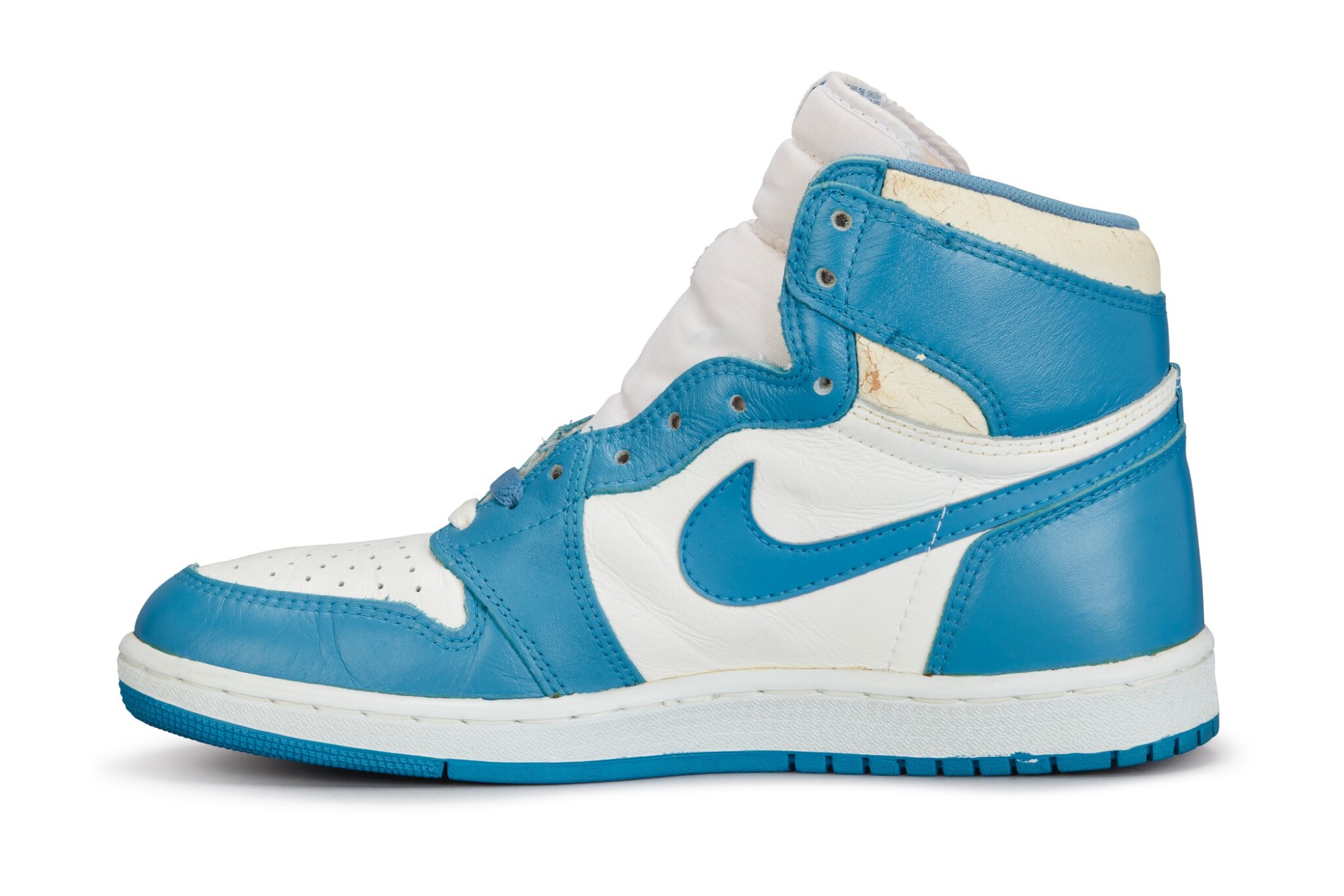 Nike Air Jordan 1 High Og 1985 Carolina Blue Size 9 5 Michael Jordan Shattered Sotheby S Nike Air Jordan 1 High Og 1985 Carolina Blue Size 9 5 Michael Jordan Shattered Sotheby S