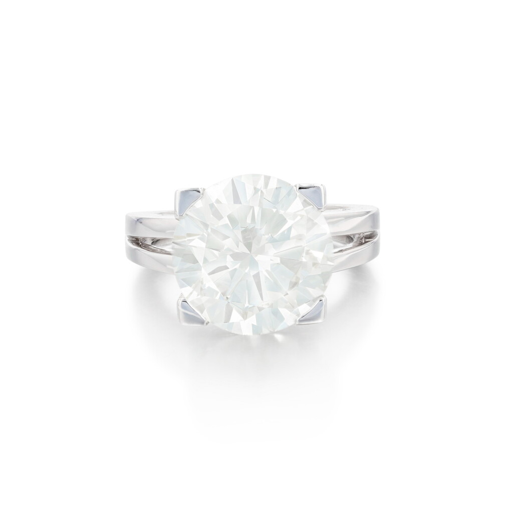 View full screen - View 1 of Lot 159. Bague diamant | Diamond ring.