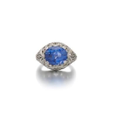 View full screen - View 1 of Lot 26. Sapphire and diamond ring | Anello con zaffiro e diamanti.