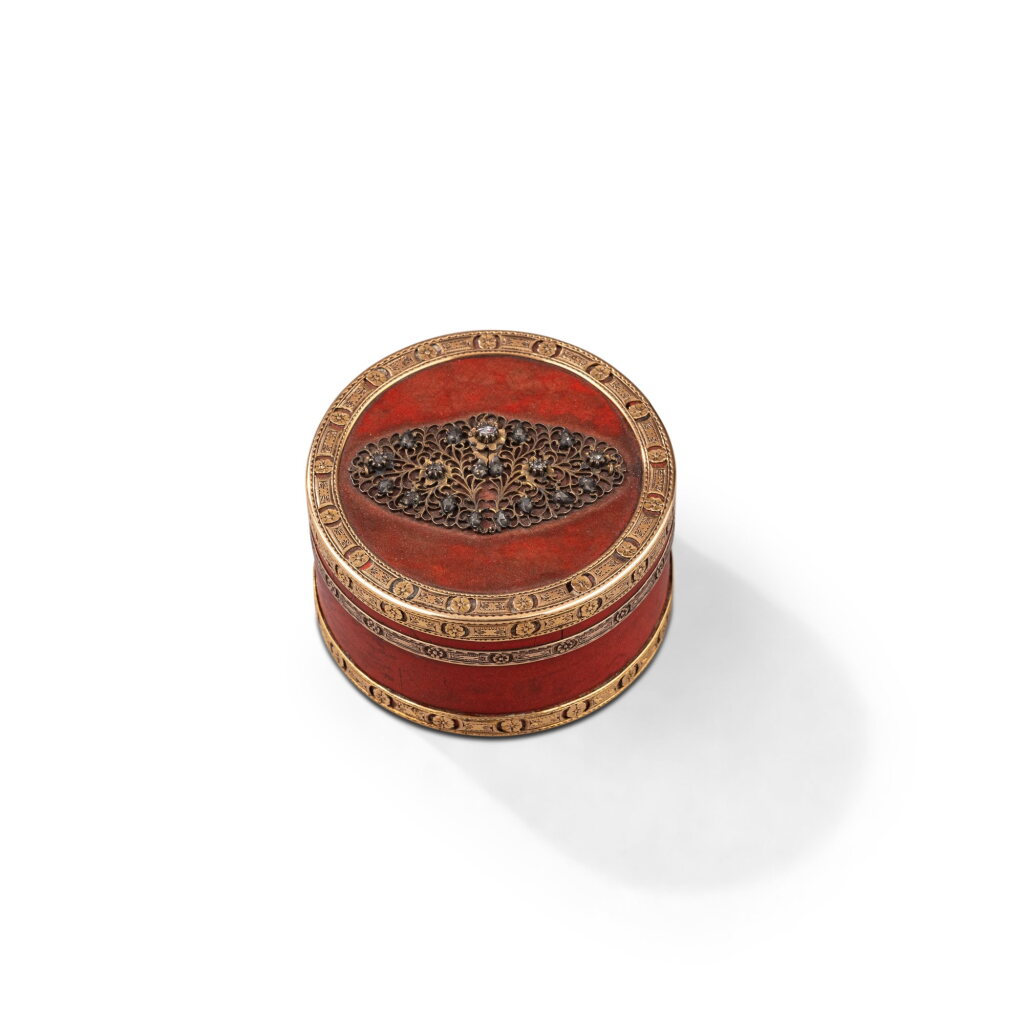 View full screen - View 1 of Lot 1131. A jewelled gold-mounted lacquer box, probably Paris, late 18th century.
