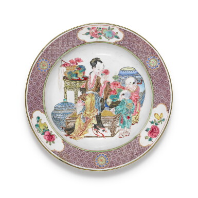 View full screen - View 1 of Lot 170. A Canton enamel ‘ladies’ dish, Qing dynasty, Yongzheng period | 清雍正 廣東銅胎畫琺瑯仕女嬰戲圖盤.