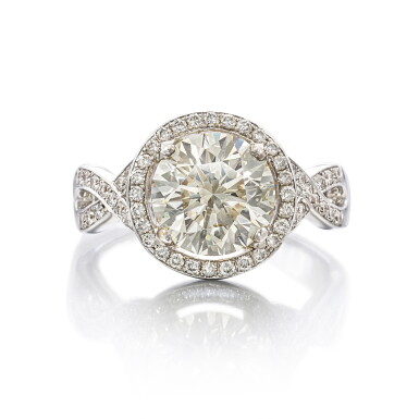 View full screen - View 1 of Lot 1891. Diamond Ring | 2.51克拉 圓形 Q-R 色 鑽石 戒指.