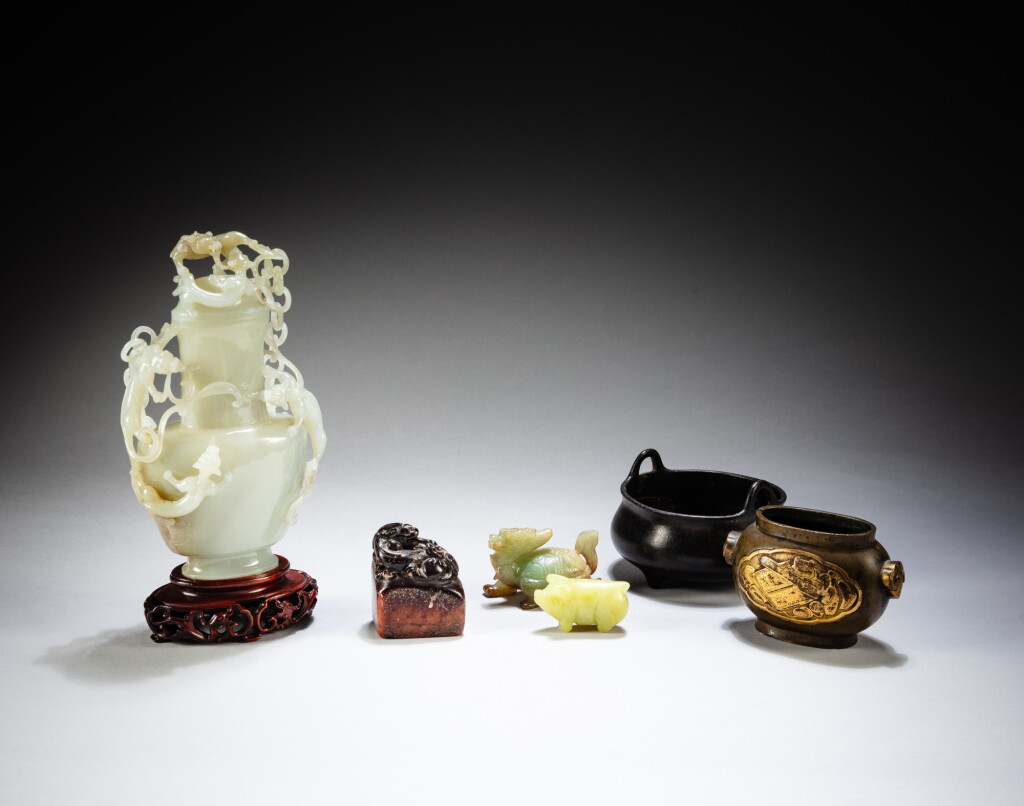 View full screen - View 1 of Lot 34. A group of six scholar's implements, Qing dynasty and 20th century | 清及二十世紀 文房器一組六件.