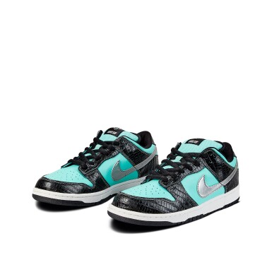 View full screen - View 1 of Lot 8653. Nike SB Dunk Low Pro Diamond Supply Co. 'Tiffany' | Size 11.