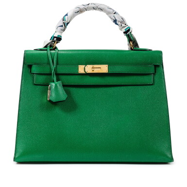 View full screen - View 1 of Lot 609. Vintage Vert Clair Courchevel Kelly 32 Sellier Gold Hardware, 1994.