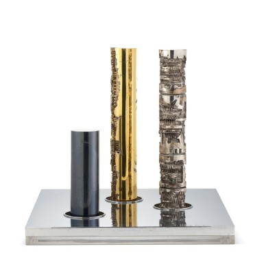 View full screen - View 1 of Lot 74. Colonne per Financial Plaza, Honolulu, studio.