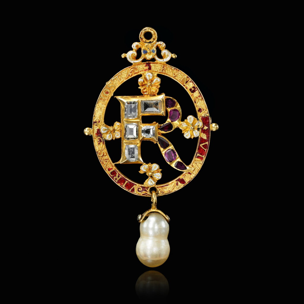 View full screen - View 1 of Lot 4. English, circa 1600-1610 | Monogram Pendant with the initials FR.