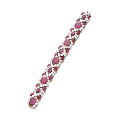 View full screen - View 1 of Lot 371. Superb ruby and diamond bracelet | M. Gérard | 紅寶石配鑽石手鏈.