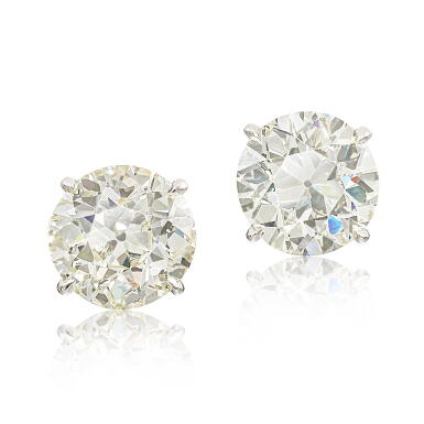 View full screen - View 1 of Lot 1618. Pair of Diamond Earrings | 3.83 及 3.81克拉 圓形 L色鑽石 耳環一對.