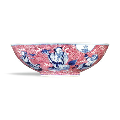 View full screen - View 1 of Lot 264. A PUCE-ENAMELLED AND UNDERGLAZE-BLUE 'IMMORTALS' BOWL GUANGXU MARK AND PERIOD | 清光緒 青花胭脂紅彩八仙過海圖盌 《大清光緒年製》款.