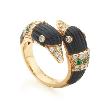 View full screen - View 1 of Lot 34. ONYX, DIAMOND AND EMERALD RING, VAN CLEEF & ARPELS.