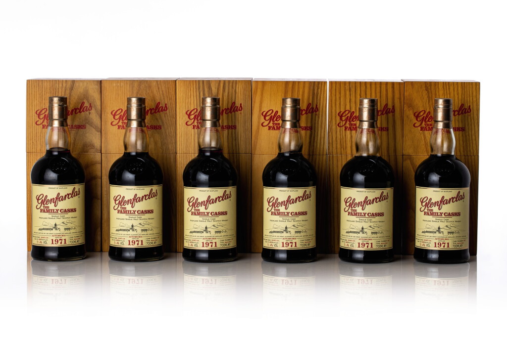View full screen - View 1 of Lot 5528. Glenfarclas Family Cask #147 51.4 abv 1971 (6 BT70).