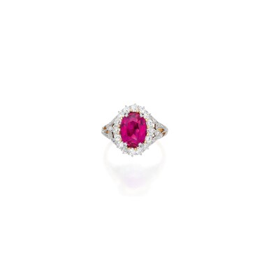 View full screen - View 1 of Lot 473. RUBY AND DIAMOND RING | 紅寶石配鑽石戒指.