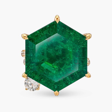 View full screen - View 1 of Lot 1760. Emerald and Diamond Ring; and Diamond Necklace by Harry Winston | 25.09克拉 天然「哥倫比亞」無油祖母綠 配 鑽石 戒指 及 | 海瑞溫斯頓 | 鑽石 項鏈.