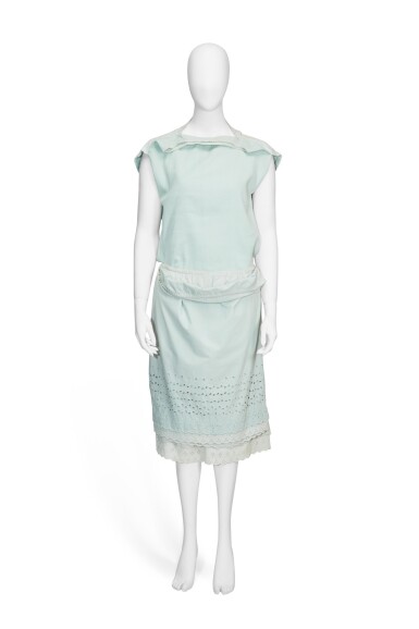 View full screen - View 1 of Lot 152. Martin Margiela, Artisanal, Spring-Summer 2004, Look 22 | Martin Margiela, Artisanal, Printemps-Été 2004, Look 22.