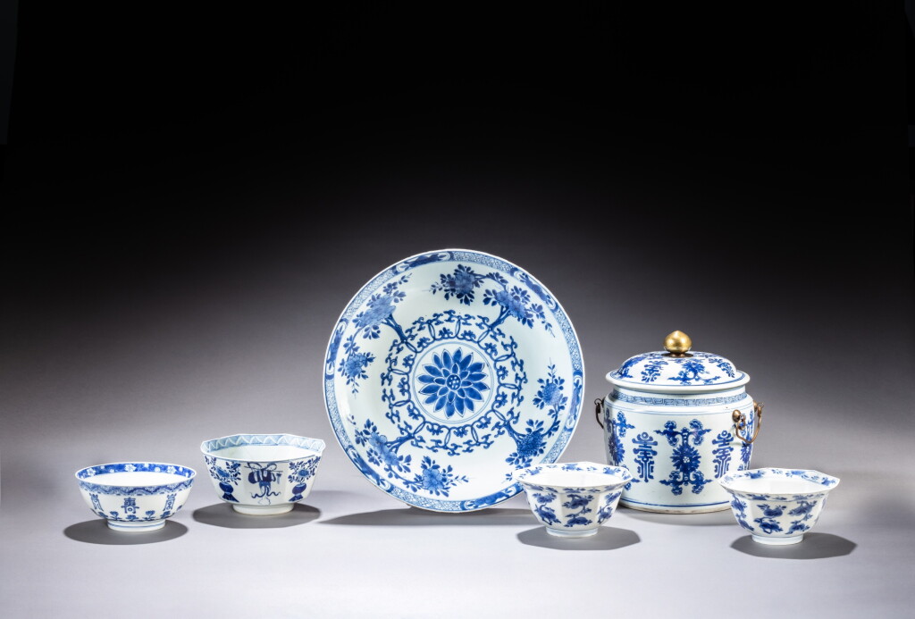 View full screen - View 1 of Lot 173. A group of six blue and white wares, Qing dynasty, Kangxi period | 清康熙 青花瓷器一組六件.