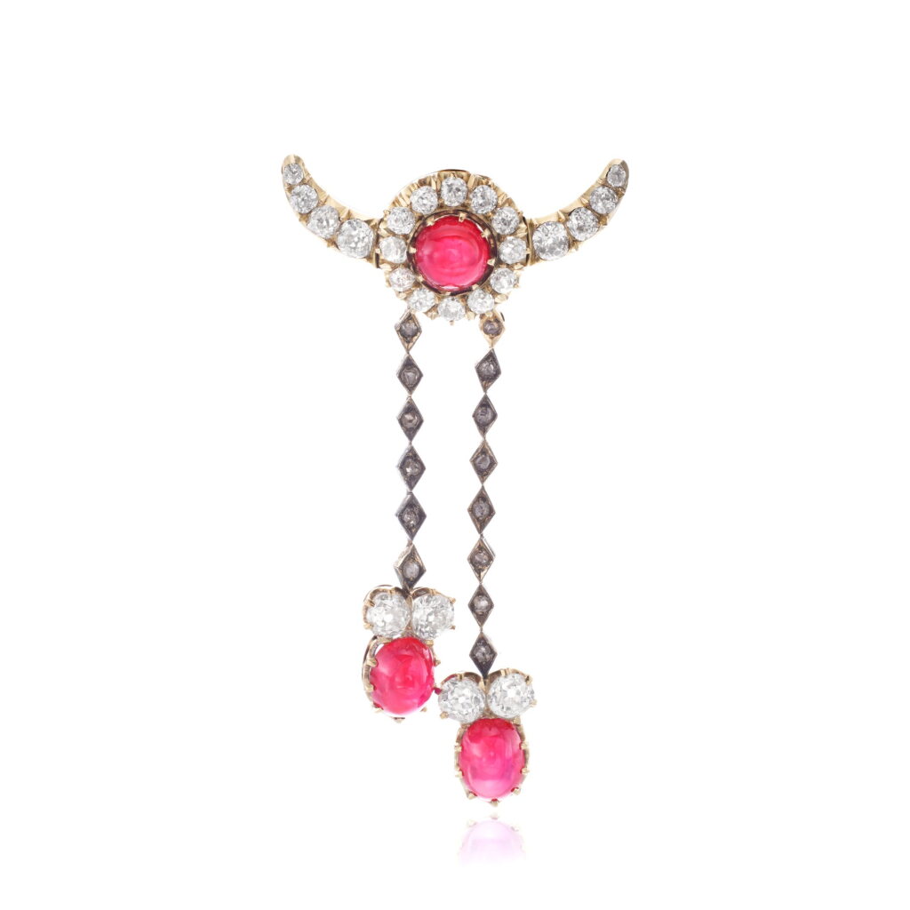 View full screen - View 1 of Lot 1042. Fabergé ruby and diamond pendant brooch, workmaster August Hollming, St Petersburg, 1899-1908.