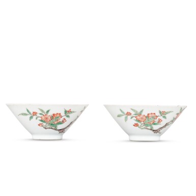 View full screen - View 1 of Lot 442. A pair of famille-verte 'floral' cups, Republican period 民國 五彩過枝花卉紋斗式盃一對 《大明成化年製》仿款.