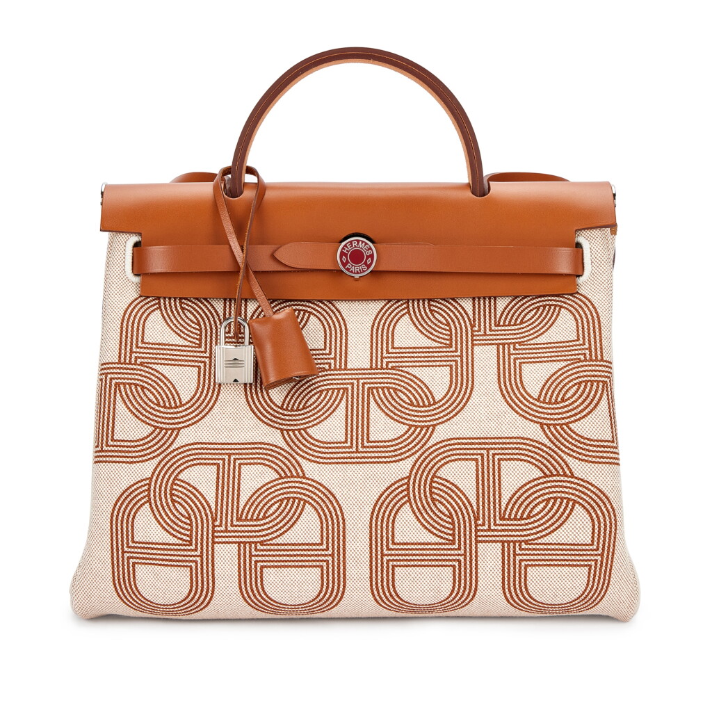 View full screen - View 1 of Lot 5550. Natural Vache Hunter and Ecru Toile H Plume CC Circuit 24 HSS Herbag Zip 31 Rouge H Enamel and Palladium Hardware, 2023.